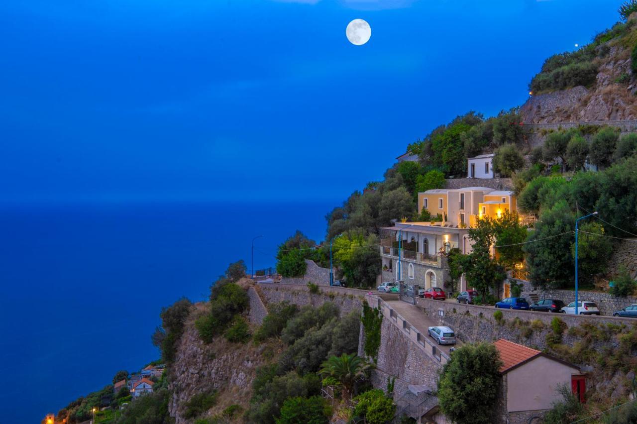 Le Contrade By Sosore Holiday Homes -Amalfi Coast ฟูโรเร ภายนอก รูปภาพ